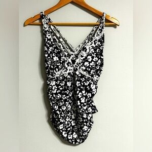 Liz Claiborne Tankini Black and White Floral Pull On Plunge Ruched S Bikini Tank